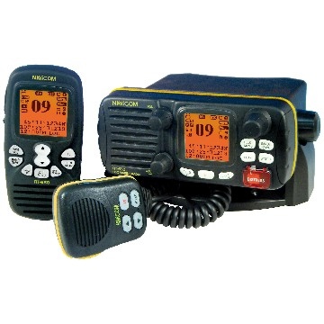 NAVICOM RT650 DSC VHF WITH AIS