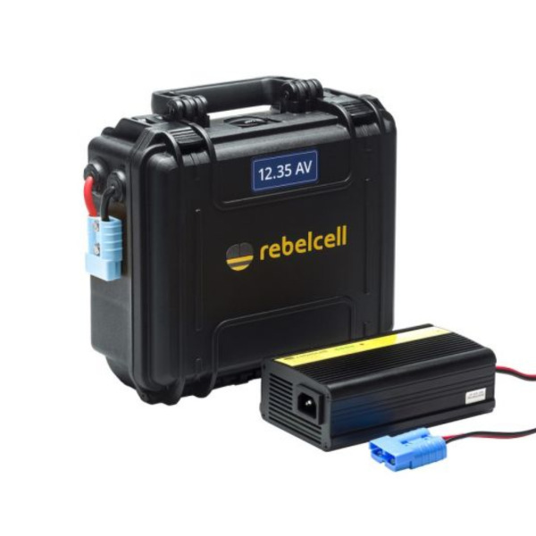 Rebelcell Outdoorbox 12.35 AV - 12V / 35A - 432Wh Power Box + 12.6V10A Charger Bundle